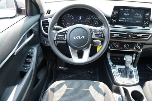 Certified 2023 Kia Seltos LX image 19
