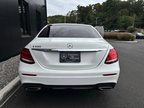 Used 2020 Mercedes-Benz E 350 4MATIC Sedan image 5