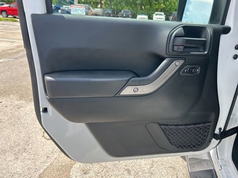 Used 2018 Jeep Wrangler Sport image 27