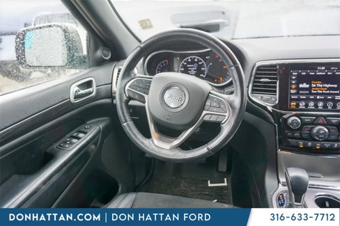 Used 2021 Jeep Grand Cherokee Laredo X image 4