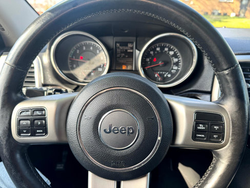 Used 2012 Jeep Grand Cherokee Laredo image 13