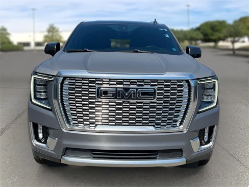 Used 2021 GMC Yukon Denali w/ Denali Premium Package image 2