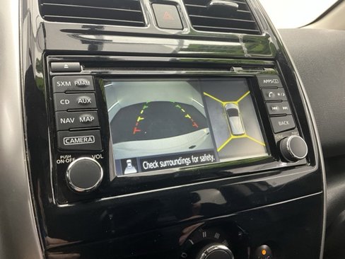 Used 2016 Nissan Versa Note SV image 3