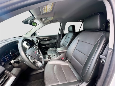Used 2024 GMC Terrain SLT image 23