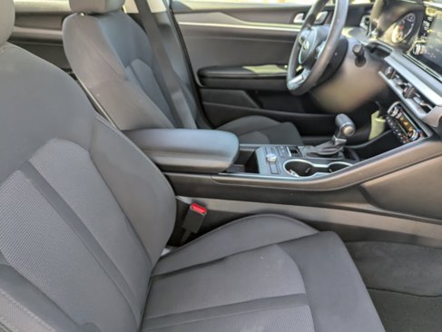 Used 2021 Kia K5 LXS image 11