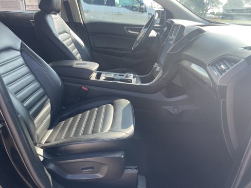 Used 2023 Ford Edge SEL image 15