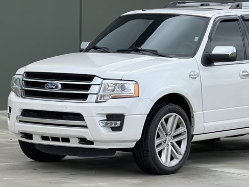 Used 2017 Ford Expedition EL King Ranch image 11