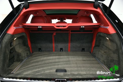 Used 2022 Bentley Bentayga image 58