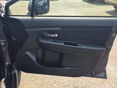 Used 2014 Subaru Crosstrek 2.0i Premium w/ Moonroof Package image 11
