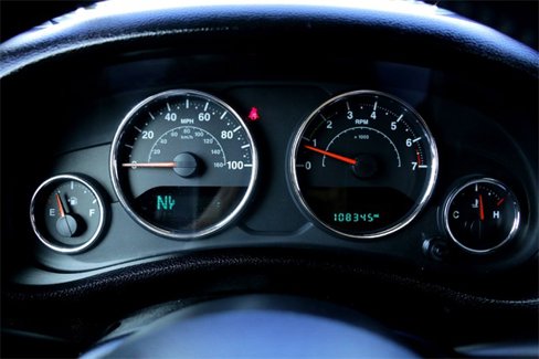 Used 2016 Jeep Wrangler Unlimited Sahara w/ Connectivity Group image 16