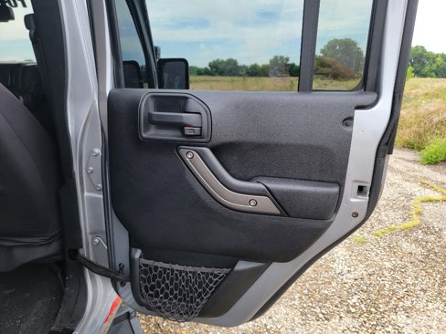 Used 2013 Jeep Wrangler Unlimited Sport image 25