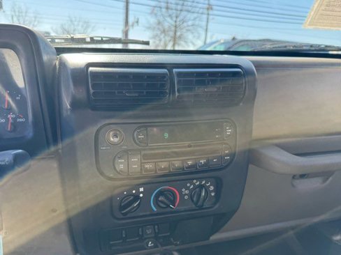 Used 2005 Jeep Wrangler Unlimited image 17