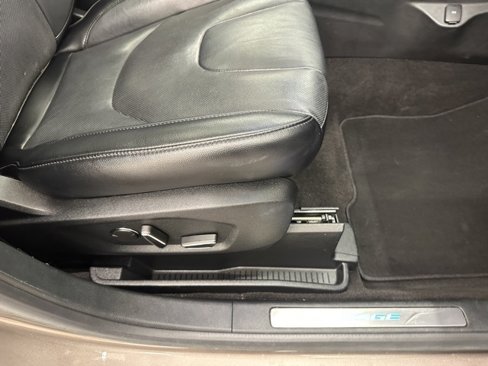 Used 2019 Ford Edge Titanium w/ Equipment Group 301A image 10