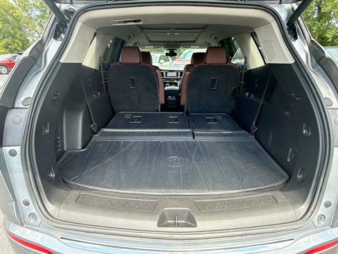 Used 2021 Buick Enclave Avenir w/ Avenir Technology Package image 29
