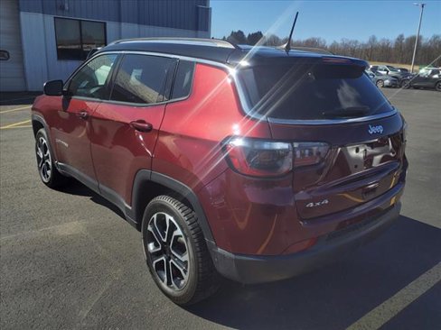 Used 2022 Jeep Compass Limited image 7
