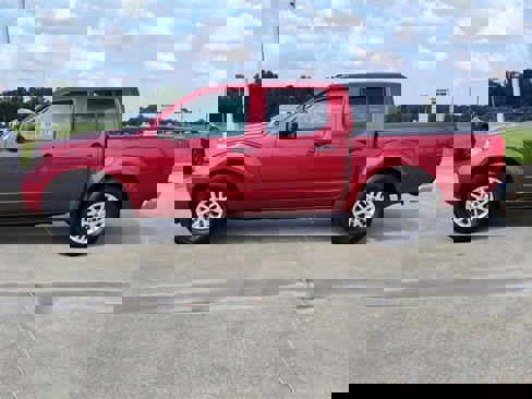 Used 2015 Nissan Frontier SV w/ SV Value Truck Package image 3