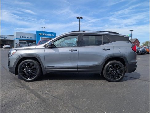 Used 2020 GMC Terrain SLE w/ Driver Convenience Package image 4