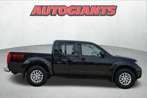 Used 2019 Nissan Frontier SV image 7