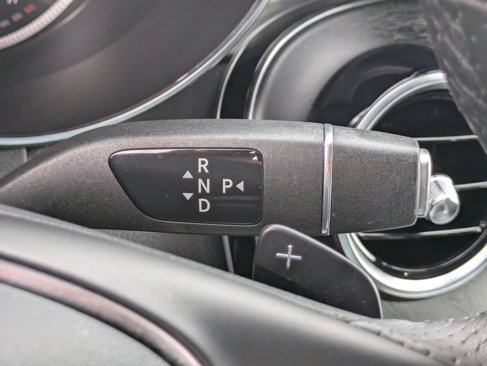 Used 2019 Mercedes-Benz GLC 300 4MATIC image 16