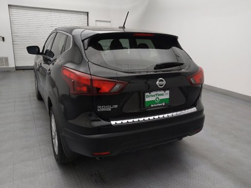 Used 2019 Nissan Rogue Sport S w/ Appearance Package image 6