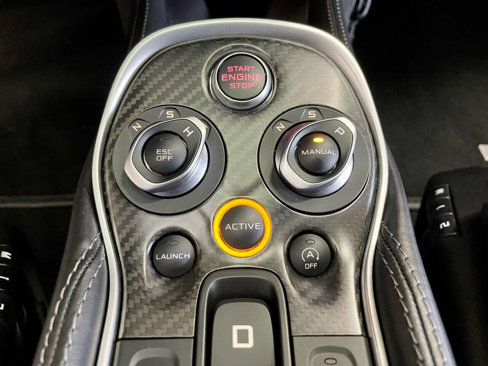 Used 2017 McLaren 570S image 39