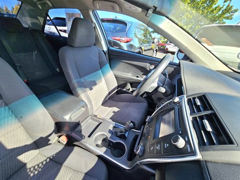 Used 2017 Toyota Camry SE image 7