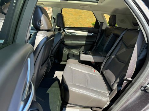 Used 2017 Cadillac XT5 Premium Luxury image 9