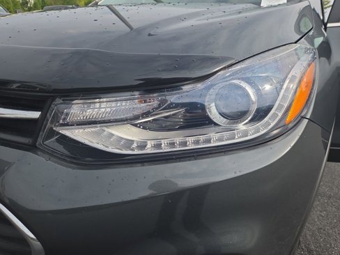 Used 2019 Chevrolet Trax LT w/ LT Convenience Package image 28