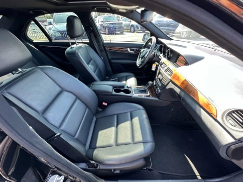 Used 2012 Mercedes-Benz C 250 Sedan image 13