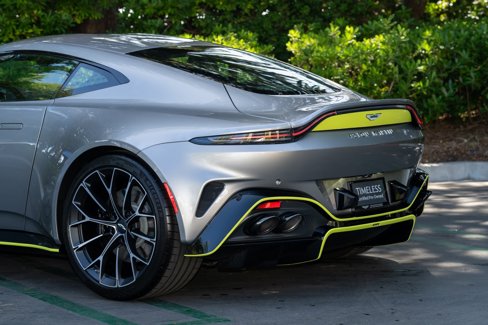 Used 2025 Aston Martin V8 Vantage Coupe image 10