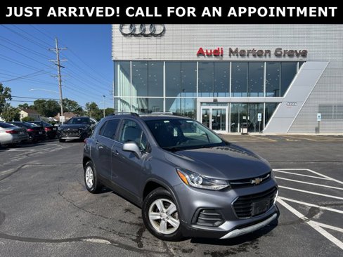 Used 2019 Chevrolet Trax LT w/ LT Convenience Package image 1