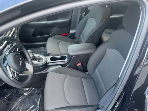 Used 2024 Kia Forte LXS image 32