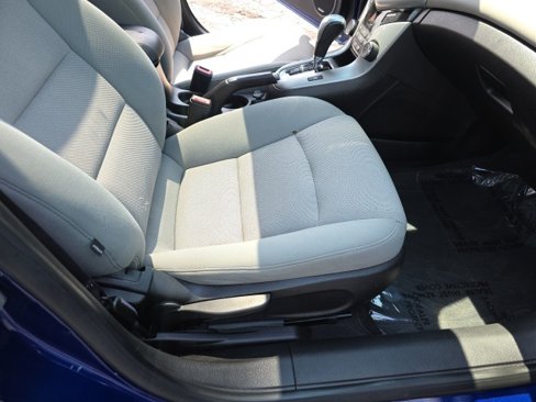 Used 2012 Chevrolet Cruze LT w/ All-Star Edition image 34