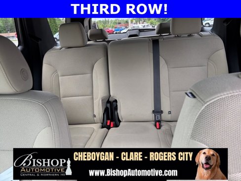 Used 2023 Chevrolet Traverse LS image 9