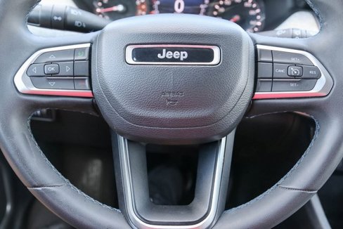 Used 2022 Jeep Compass Latitude image 24