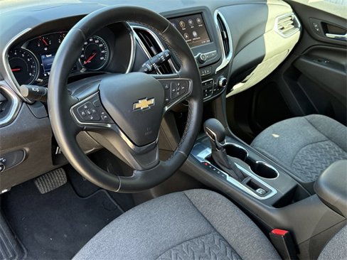 Used 2024 Chevrolet Equinox LT image 16