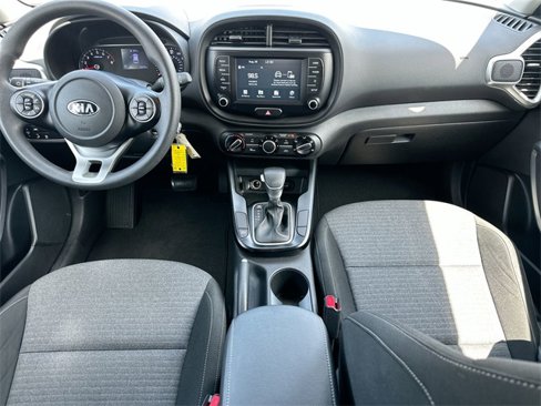 Certified 2020 Kia Soul S image 10