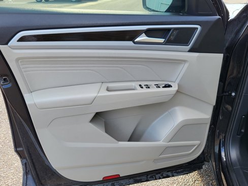Used 2022 Volkswagen Atlas SE image 19
