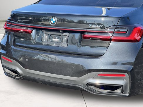 Used 2022 BMW 750i xDrive w/ Executive Package image 69