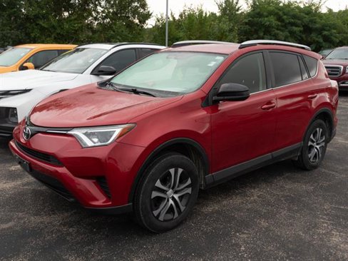 Used 2016 Toyota RAV4 LE image 3