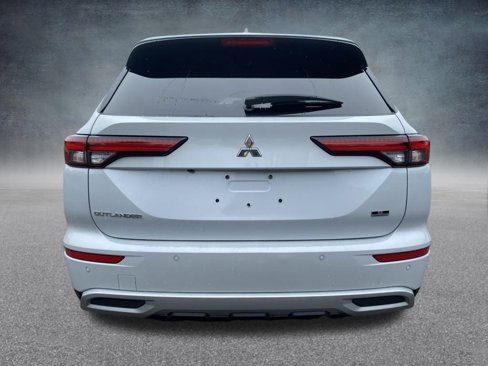 Used 2023 Mitsubishi Outlander SE image 7