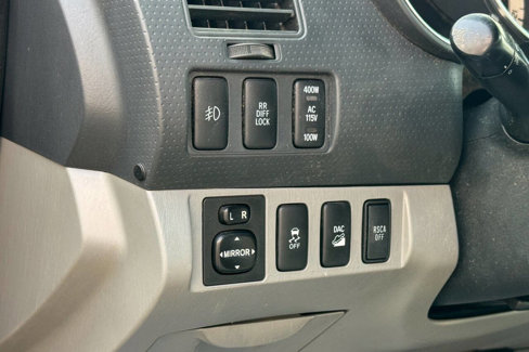 Used 2011 Toyota Tacoma 4x4 Double Cab image 17