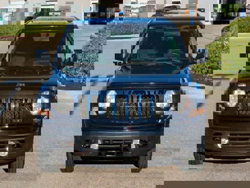 Used 2014 Jeep Patriot Latitude image 3