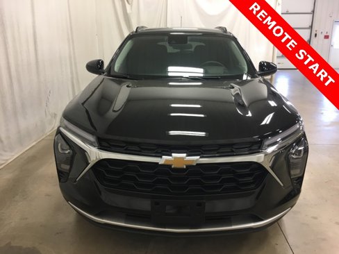 New 2025 Chevrolet Trax LT w/ Driver Confidence Package image 9