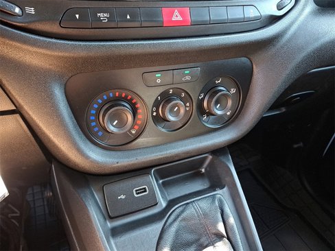 Used 2022 RAM ProMaster City Tradesman image 15
