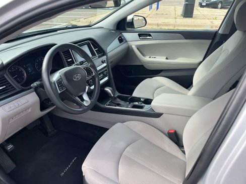 Used 2018 Hyundai Sonata SE image 10