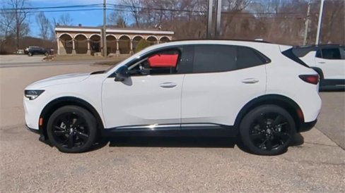 Certified 2022 Buick Envision Essence w/ Sport Touring Package image 5