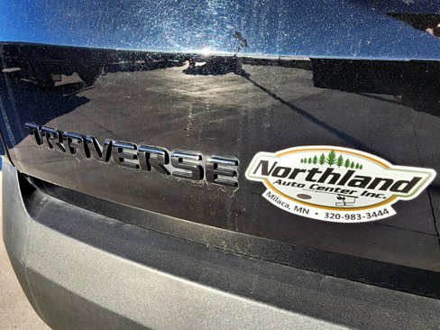Used 2023 Chevrolet Traverse RS image 36