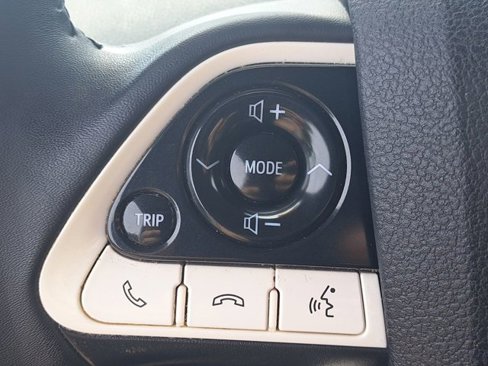 Used 2017 Toyota Prius Four image 24