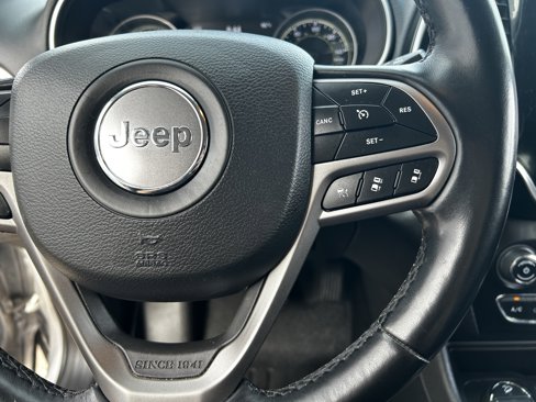 Used 2021 Jeep Cherokee Limited w/ Elite Package image 24